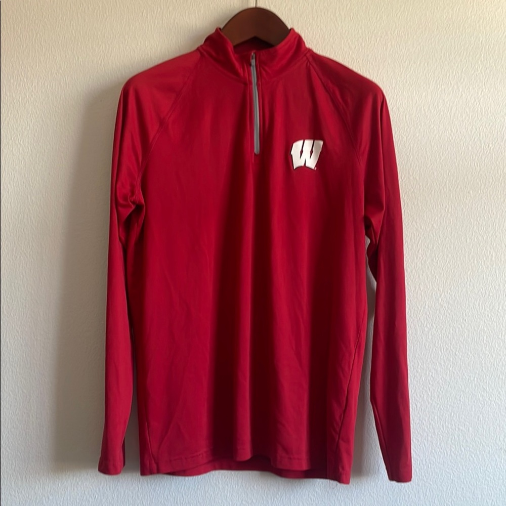Under Armour LG Red HeatGear Quarter Zip Wisconsin Badgers